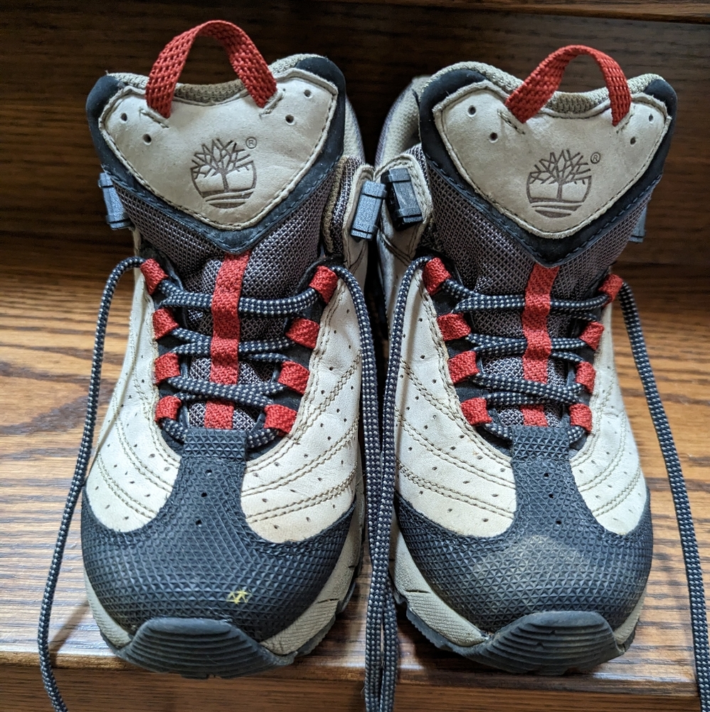 Timberland hiking shoes size US 6